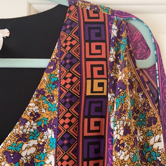 Colorful & ornate mini dress - cold shoulder - Picture 3 of 8